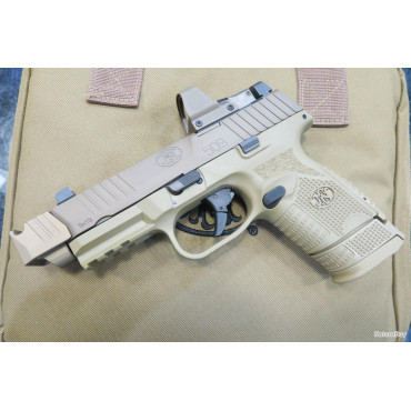 Pistolet FN 509 Compact Tactical Comp TAN cal 9x19 + Leupold DP-PRO